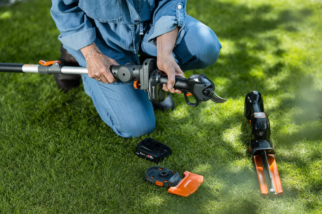 Husqvarna Aspire™ PS30X-P4A + tija Aspire™ (nu include acumulator și încărcător)