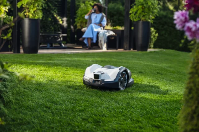 Oferte speciale la toată gama de roboți. MONTAJ GRATUIT exclusiv pentru modelele 310 Mark II, 315 Mark II, 405X, 415X, 430X și 450X.