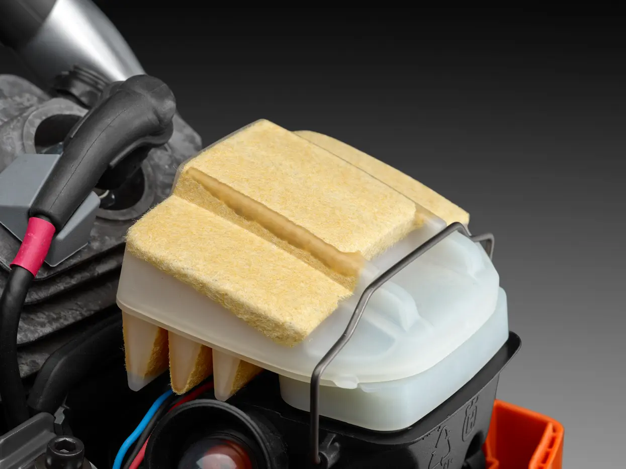 Filtru de aer cu sistem de fixare rapidă
