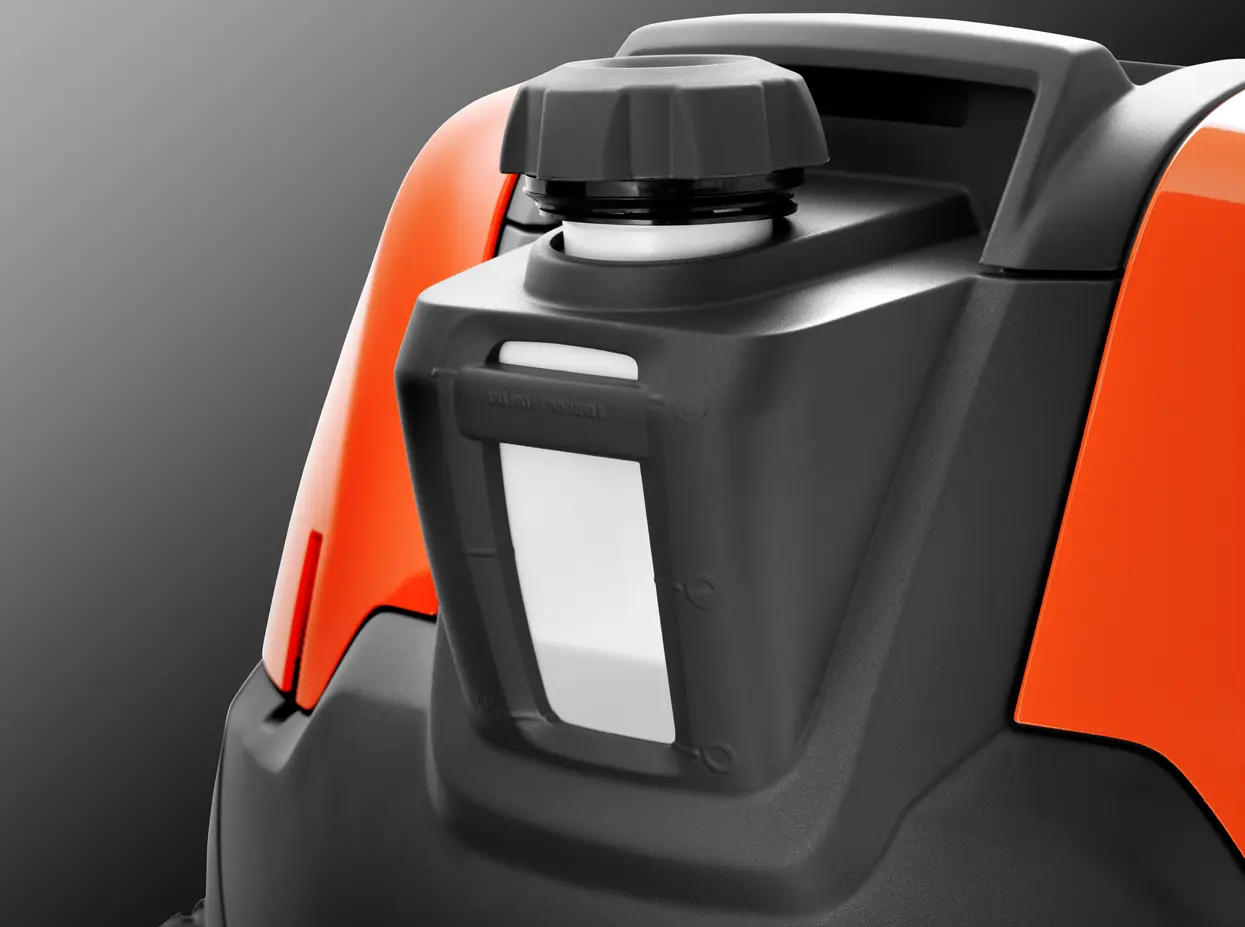 Rezervor trasparent de carburant