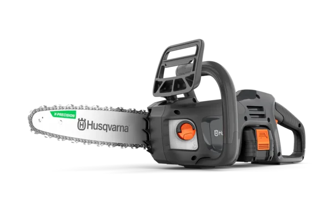 Husqvarna Aspire™ C15X-P4A cu acumulator și încărcător